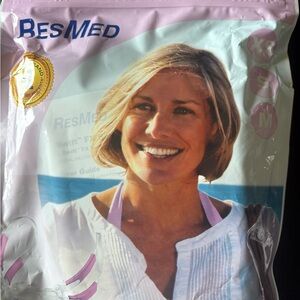 ResMed Swift FX Bella Mask System in White and Pink